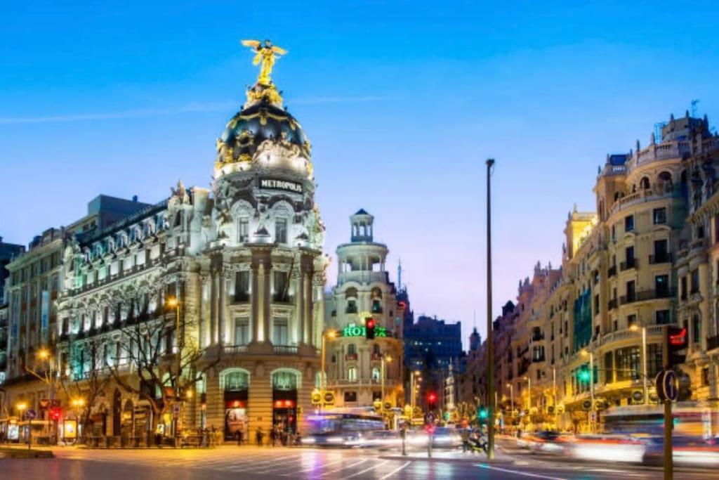 New Quiet Apartment Free Wifi In Gran Via Downtown مدريد المظهر الخارجي الصورة